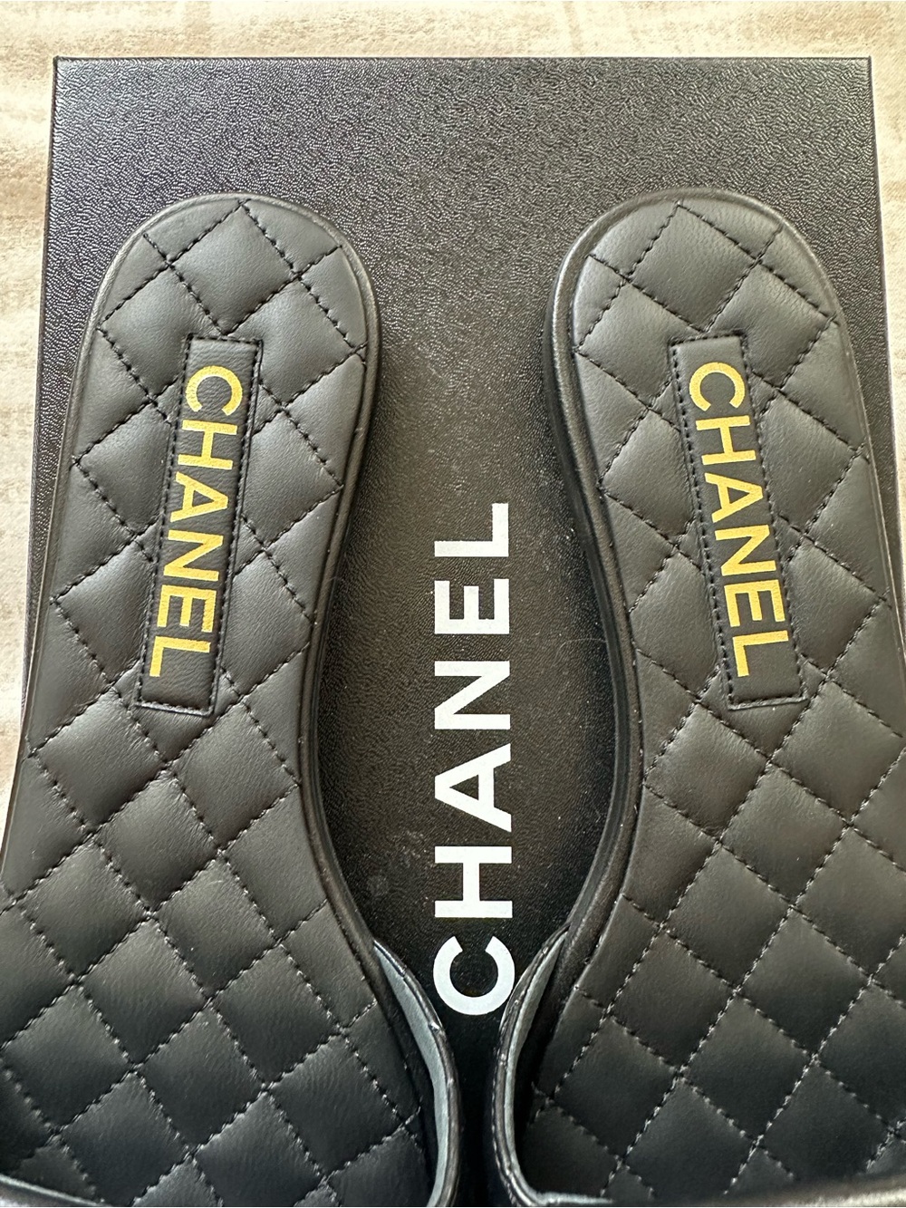 Chanel REV Black Turnlock Quilted Gold CC Logo Mules Slide Sandal Flop Flat 37.5 - Picture 4 of 11